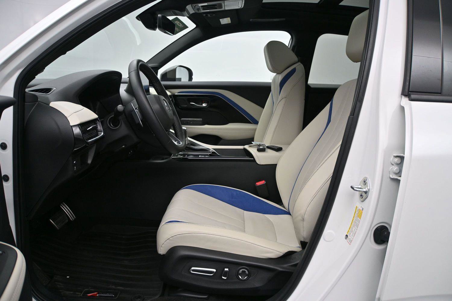 Used 2025 Acura ADX A-Spec AWD/4WD image 9