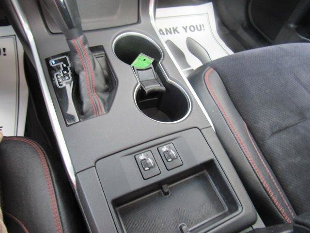 Used 2015 Toyota Camry XSE FWD image 32