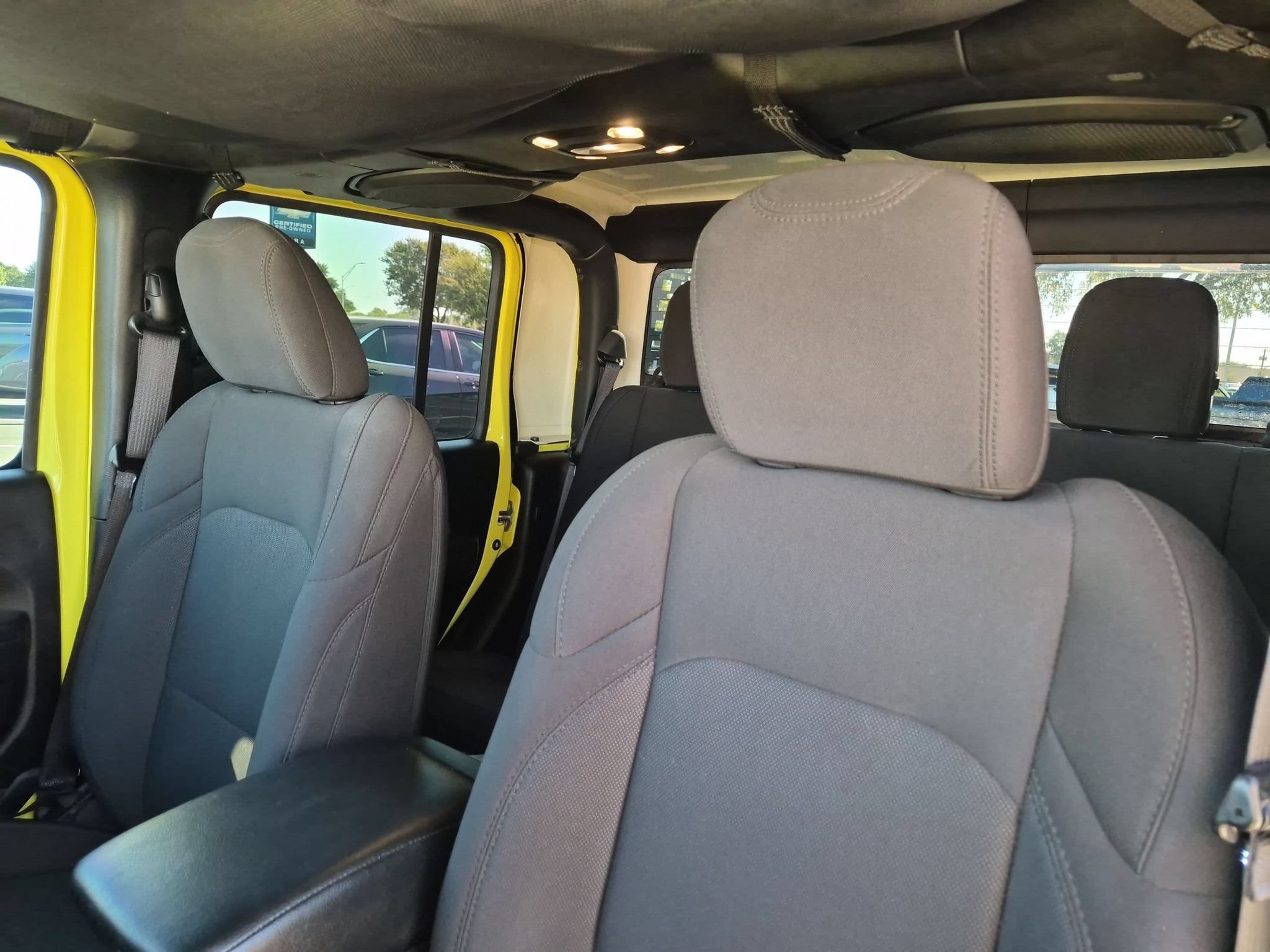 Used 2023 Jeep Gladiator Sport AWD/4WD image 13