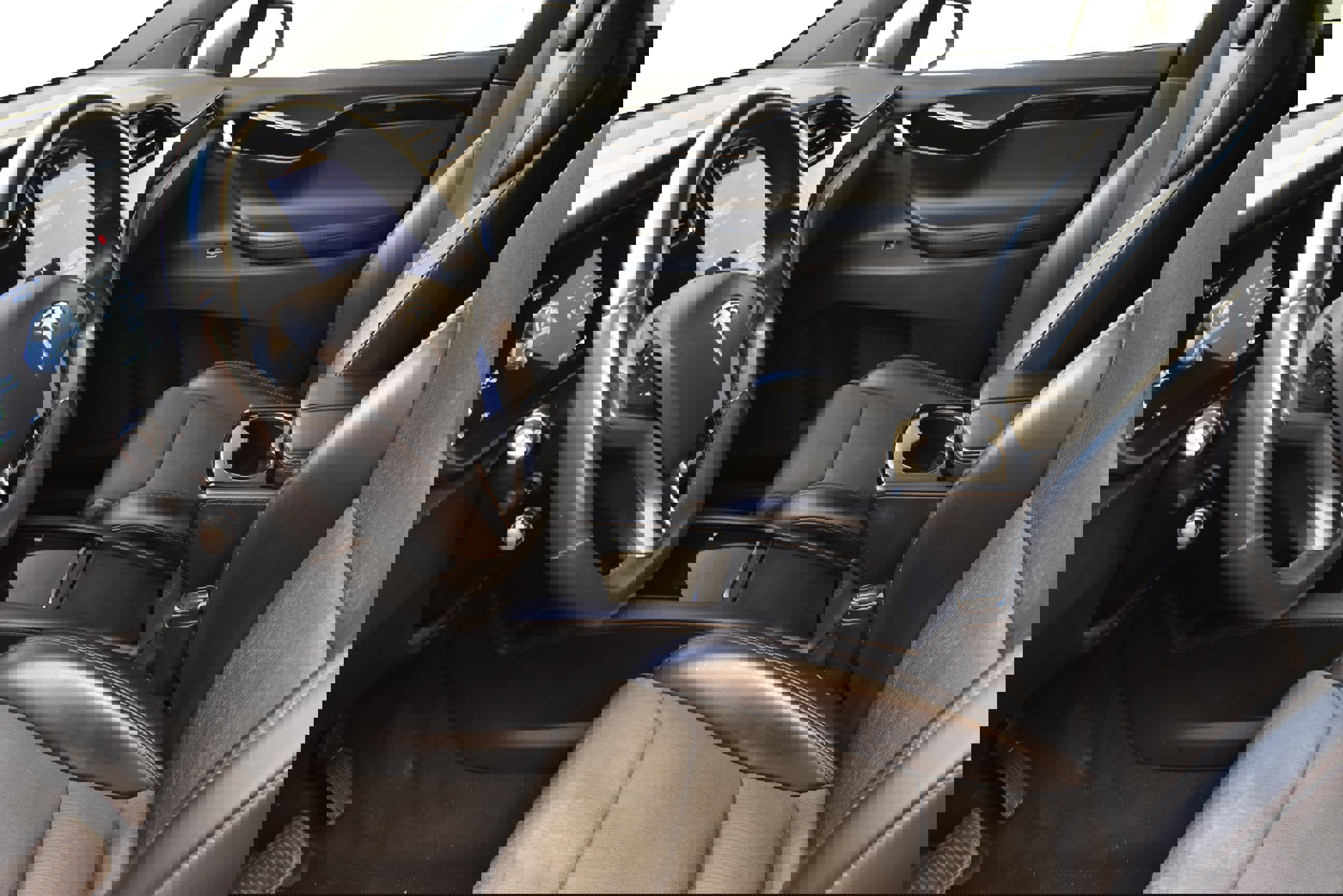 Used 2018 Tesla Model X 75D image 21