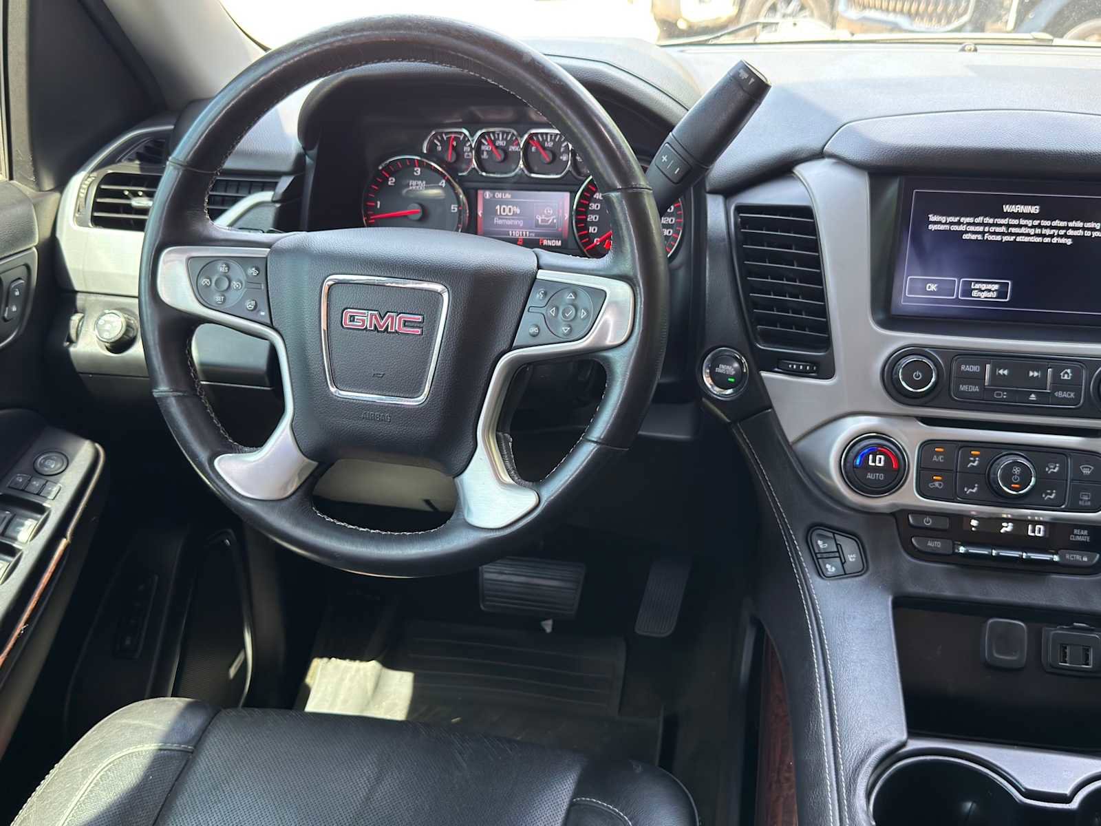 Used 2016 GMC Yukon XL SLT w/ Open Road Package RWD image 26