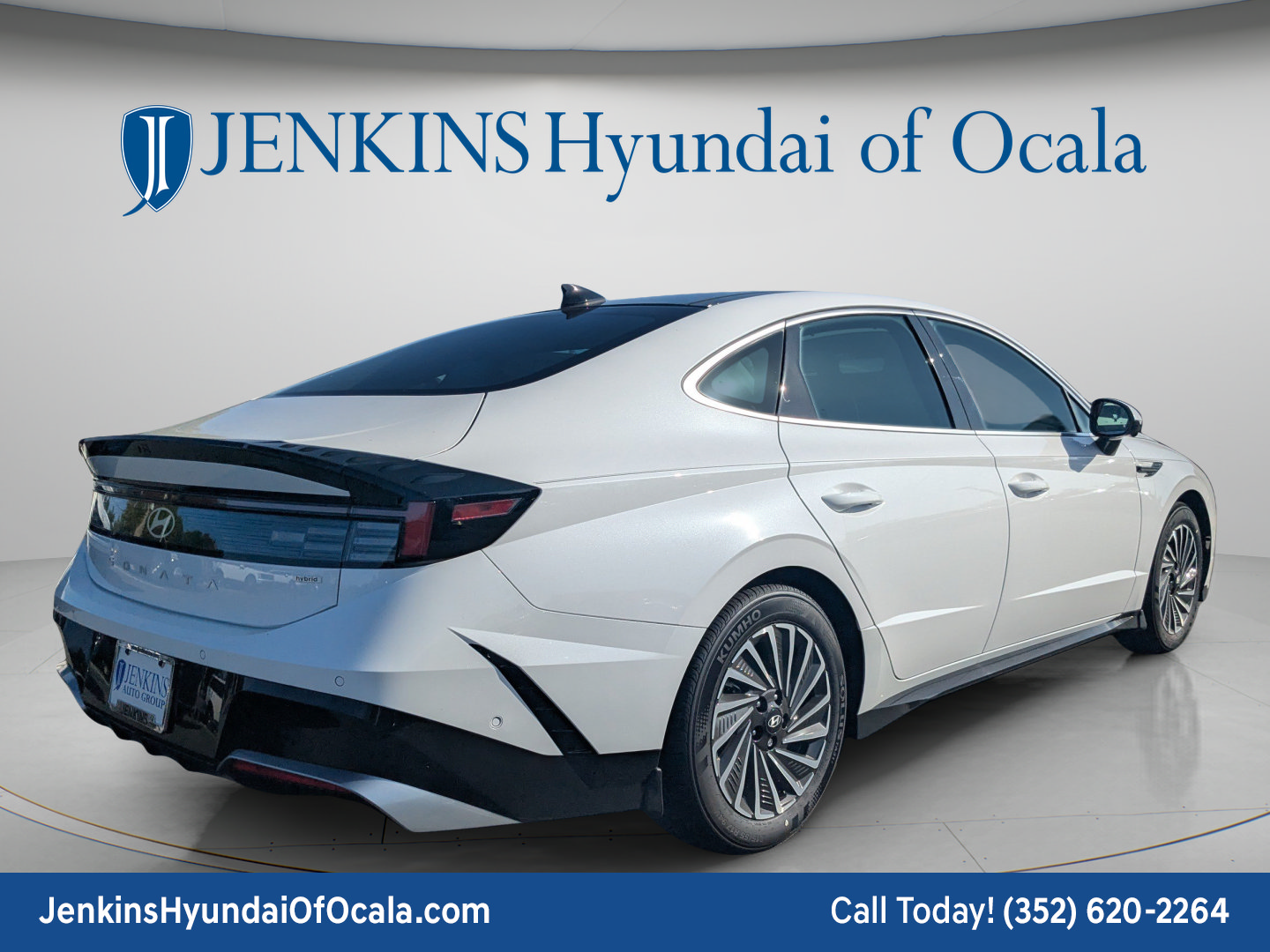 New 2026 Hyundai Sonata Limited FWD image 3