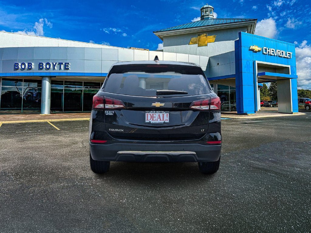Used 2023 Chevrolet Equinox LT FWD image 4
