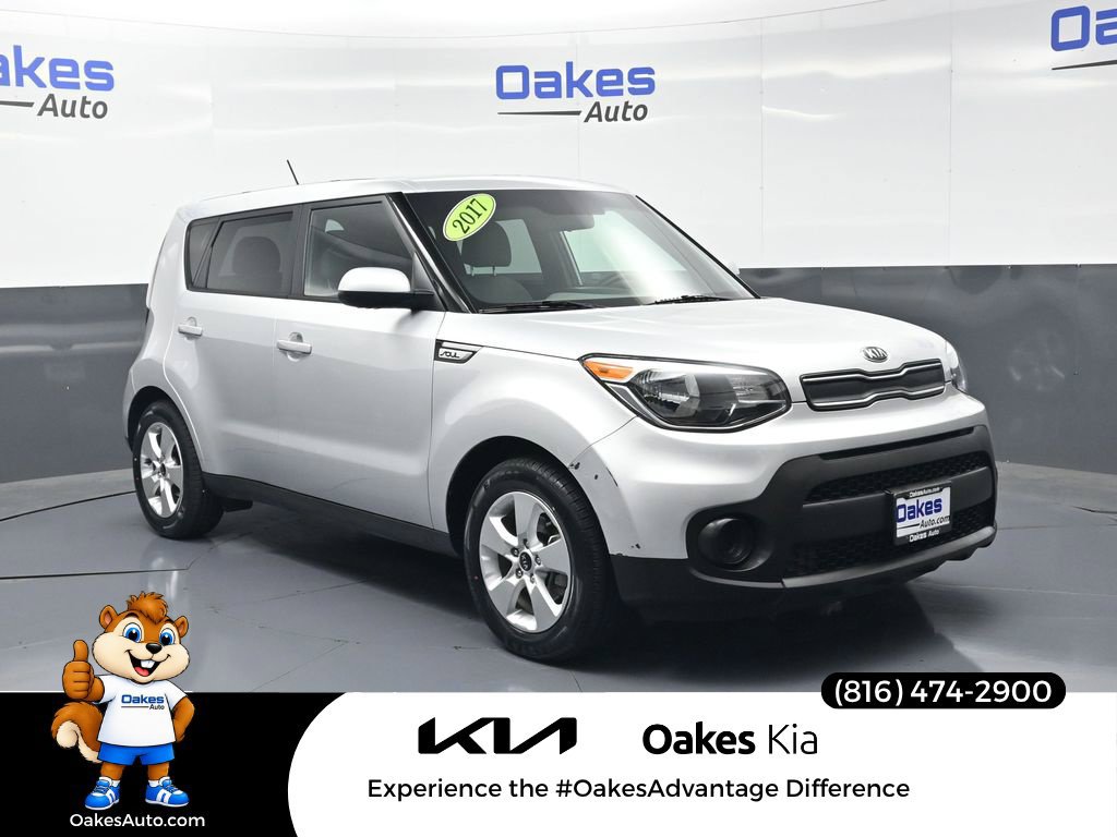 Used 2017 Kia Soul FWD image 1