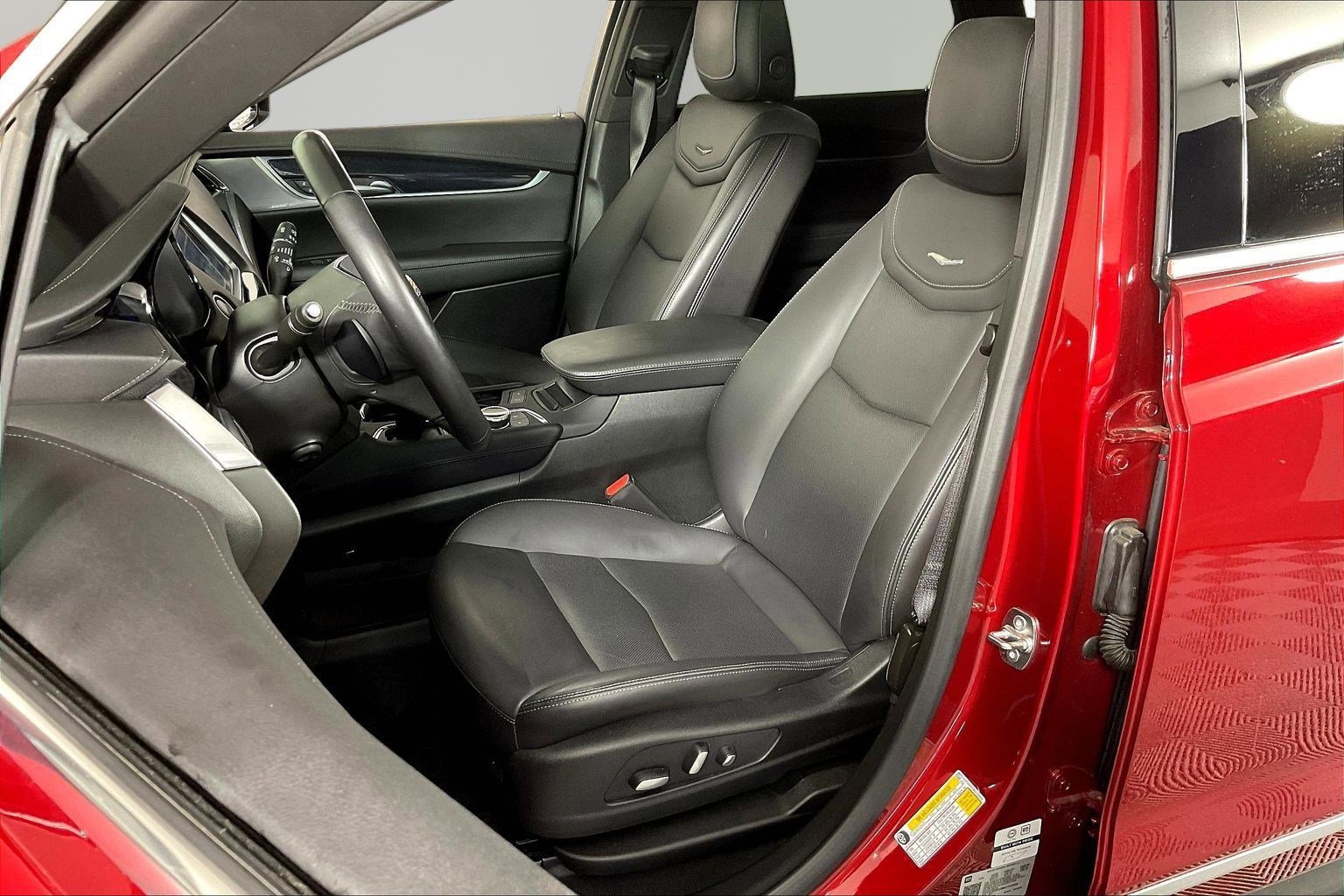 Used 2024 Cadillac XT5 Premium Luxury AWD/4WD image 21