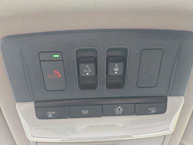 Used 2023 Nissan Rogue SL w/ SL Premium Package image 23