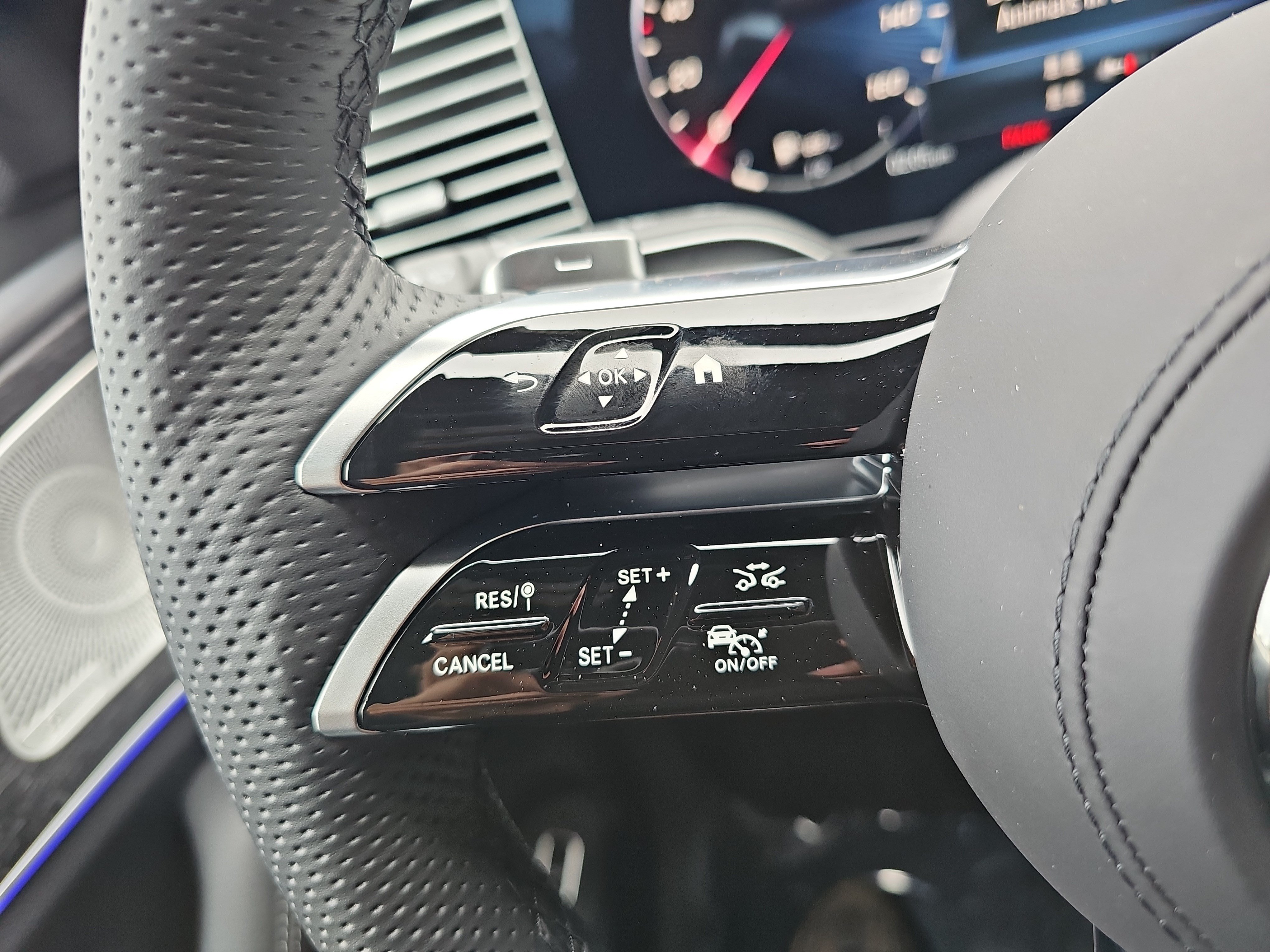 New 2026 Mercedes-Benz GLS 450 4MATIC image 17