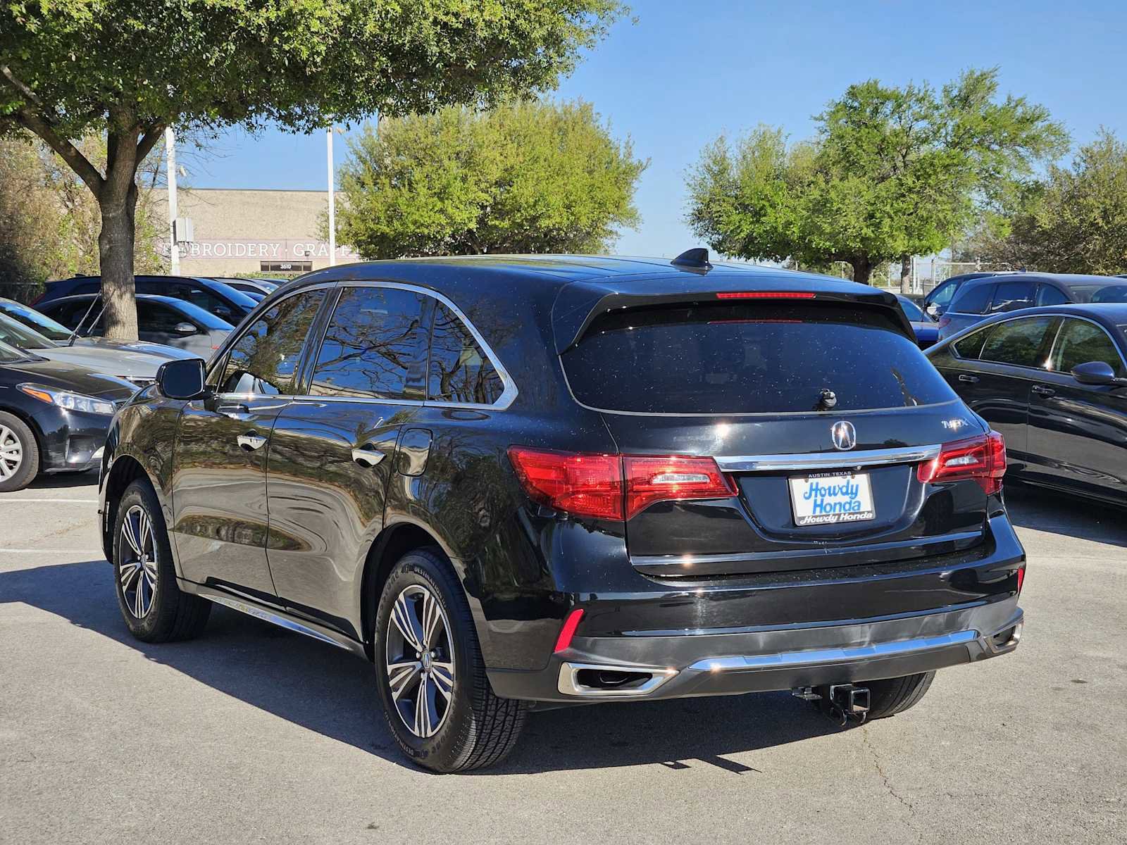 Used 2017 Acura MDX FWD image 4