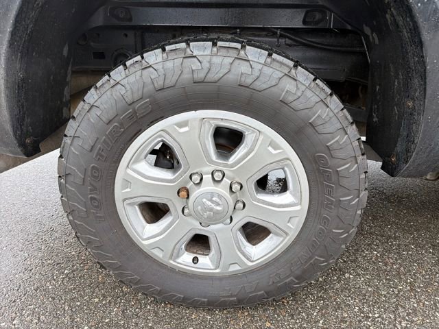 Used 2015 RAM 2500 Limited image 34
