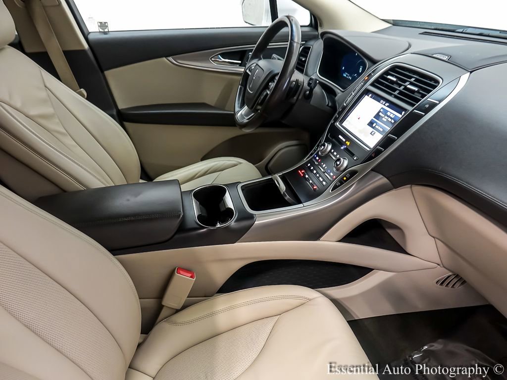 Used 2019 Lincoln Nautilus Select AWD/4WD image 27