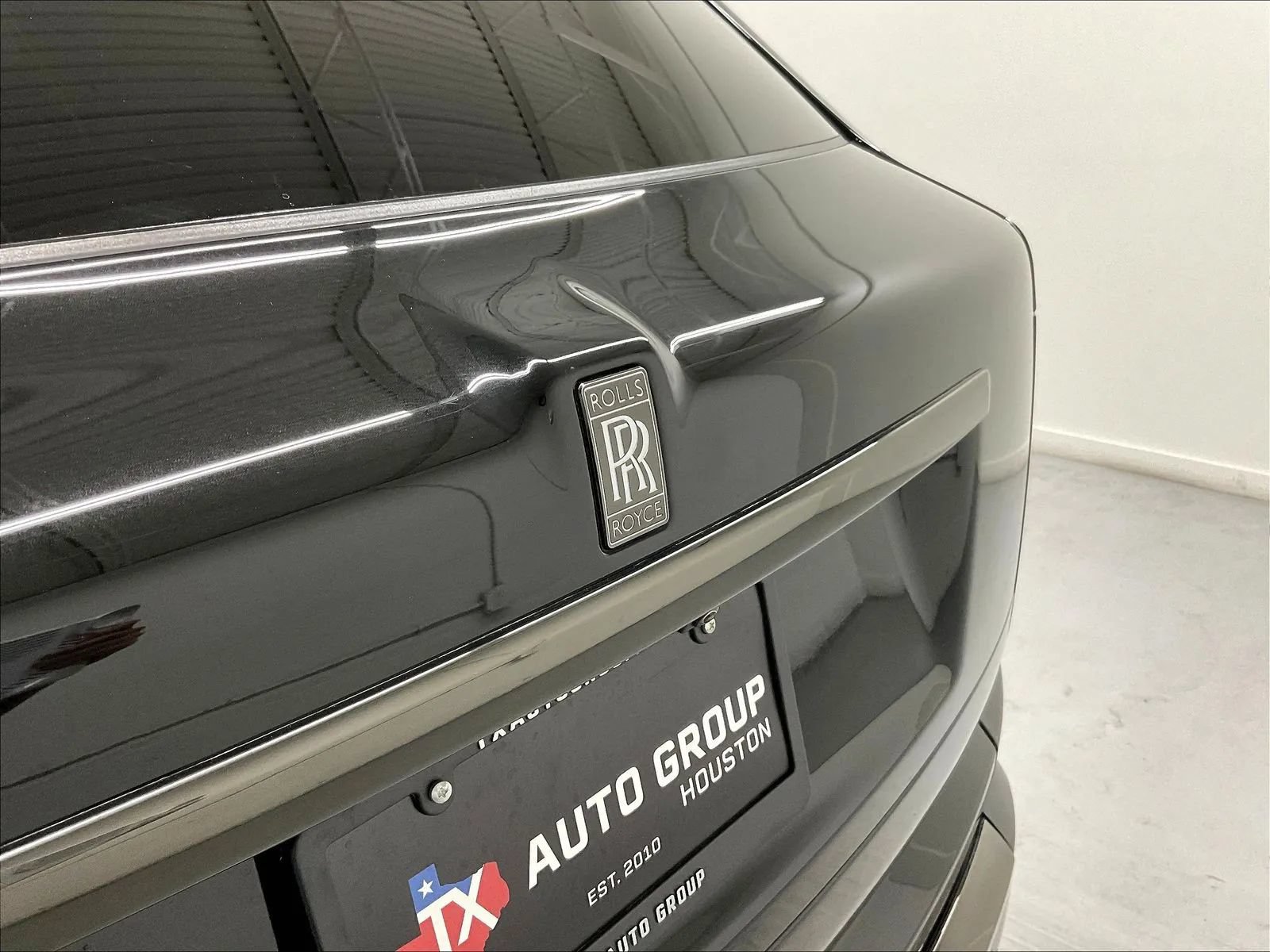 Used 2021 Rolls-Royce Cullinan Black Badge AWD/4WD image 35