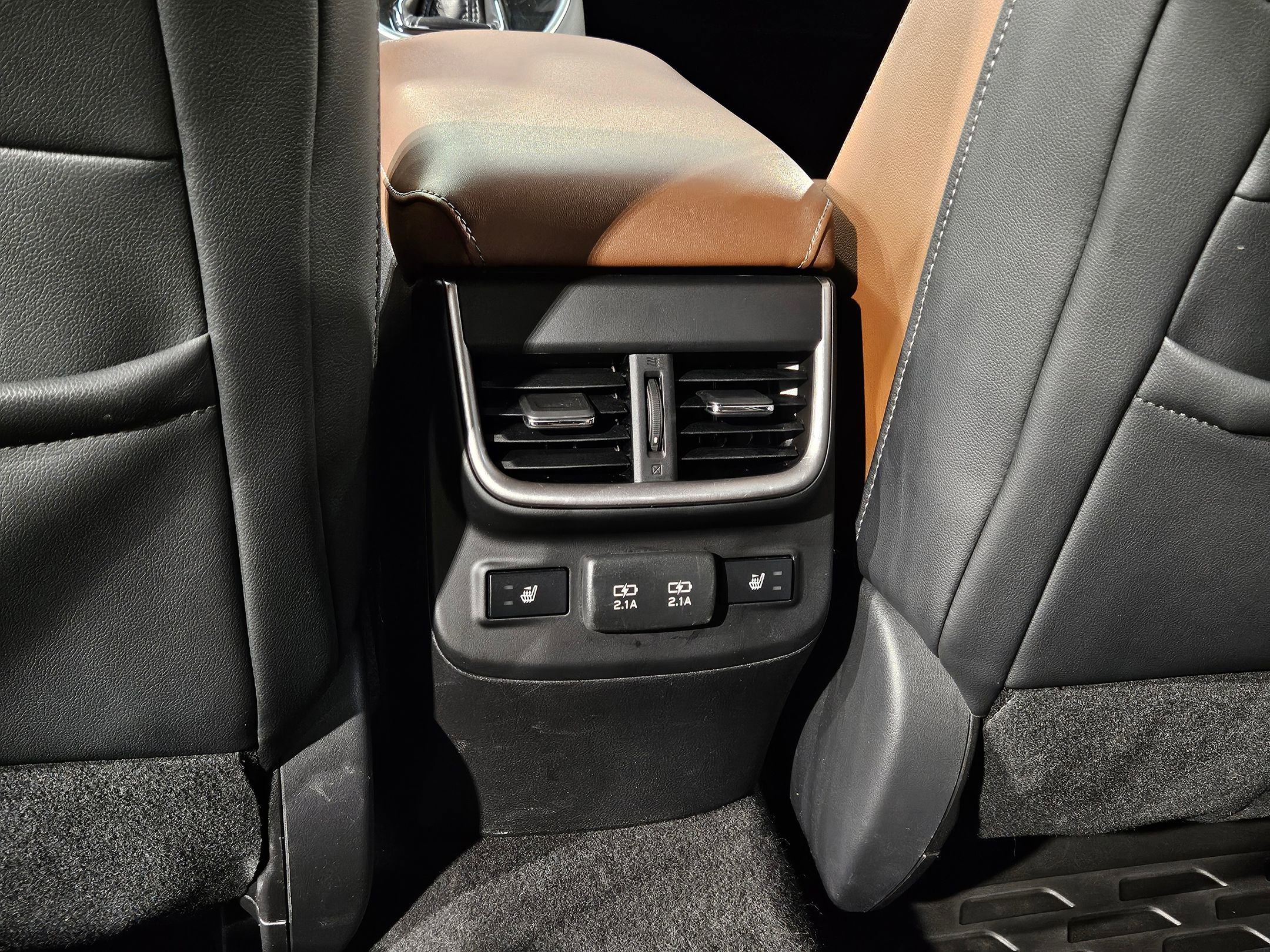 Used 2021 Subaru Outback Touring w/ Popular Package #2 image 39