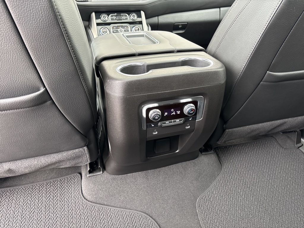 Used 2024 GMC Yukon Denali AWD/4WD image 20