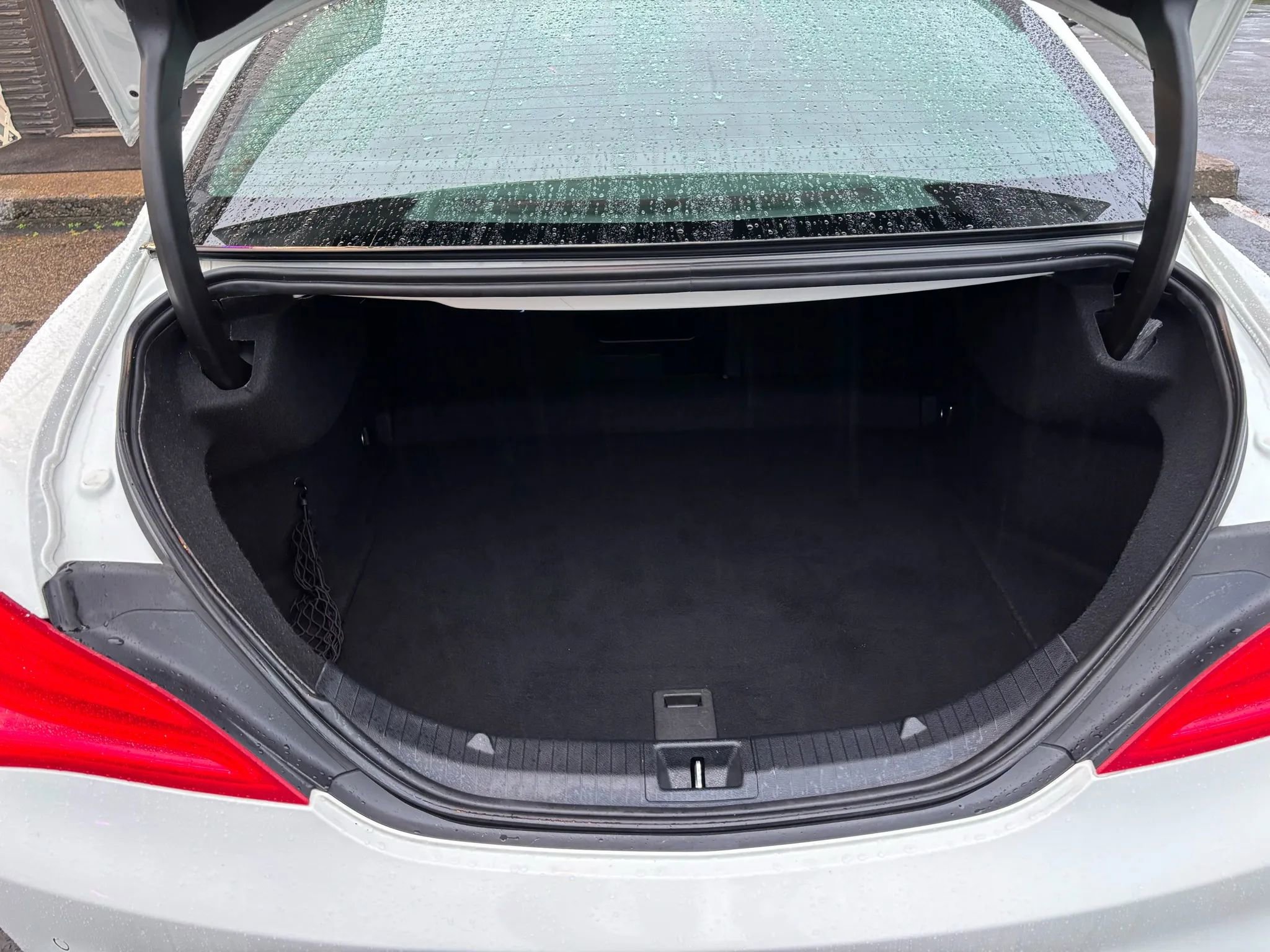 Used 2015 Mercedes-Benz CLA 250 image 9