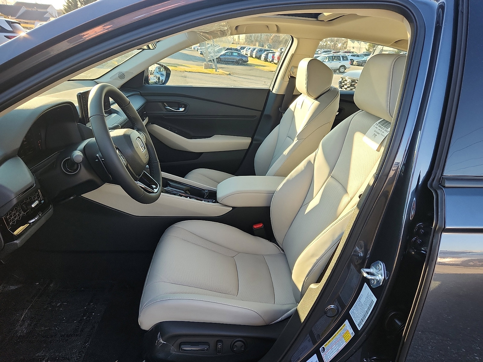 New 2025 Honda Accord EX-L image 9