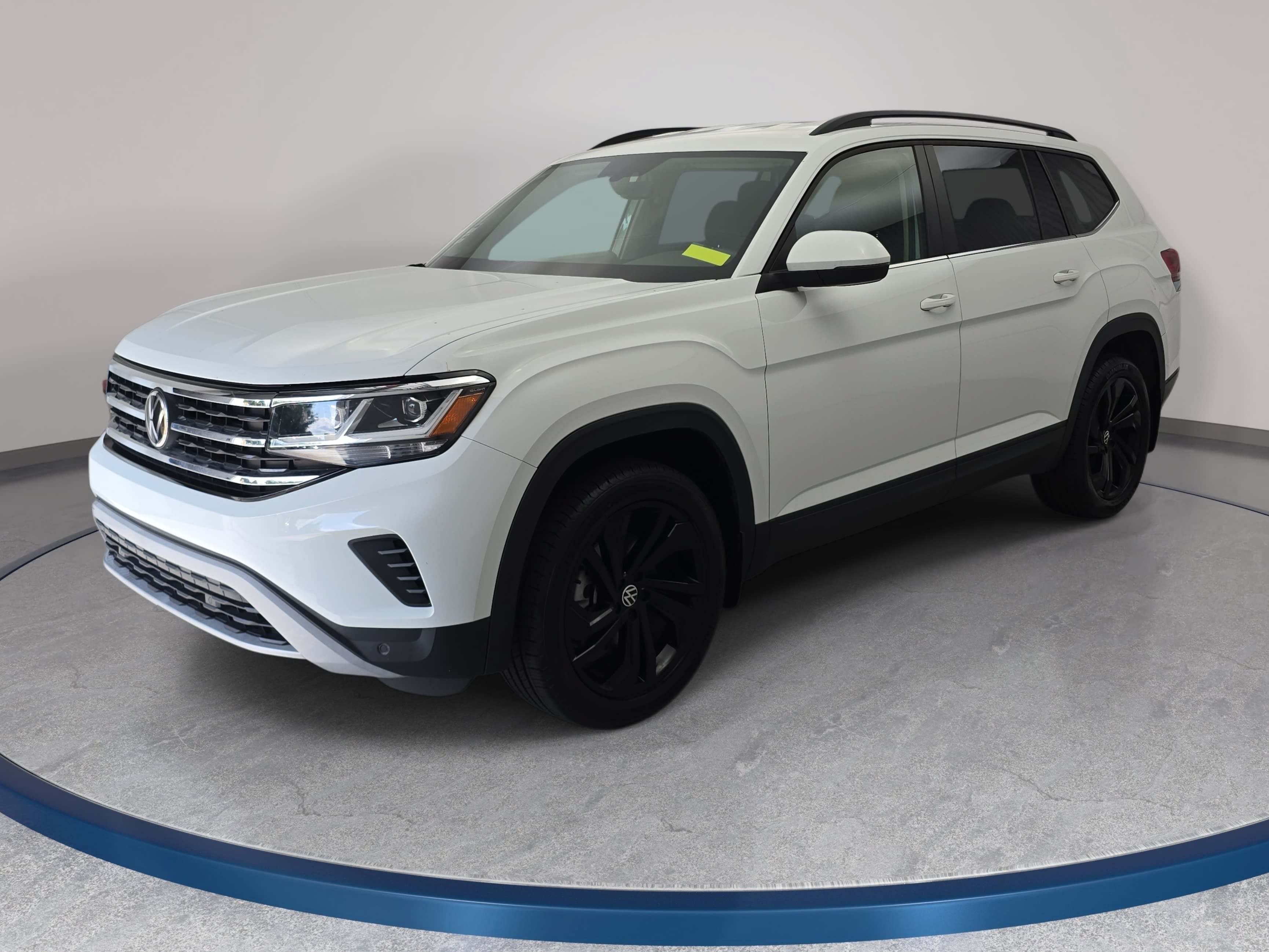 Certified 2023 Volkswagen Atlas SE w/ Black Wheel Package AWD/4WD image 1