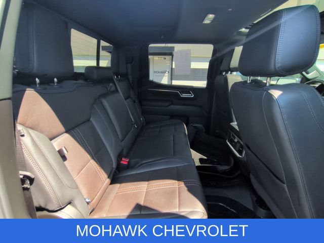 Used 2025 Chevrolet Silverado 1500 High Country w/ High Country Premium Package AWD/4WD image 28