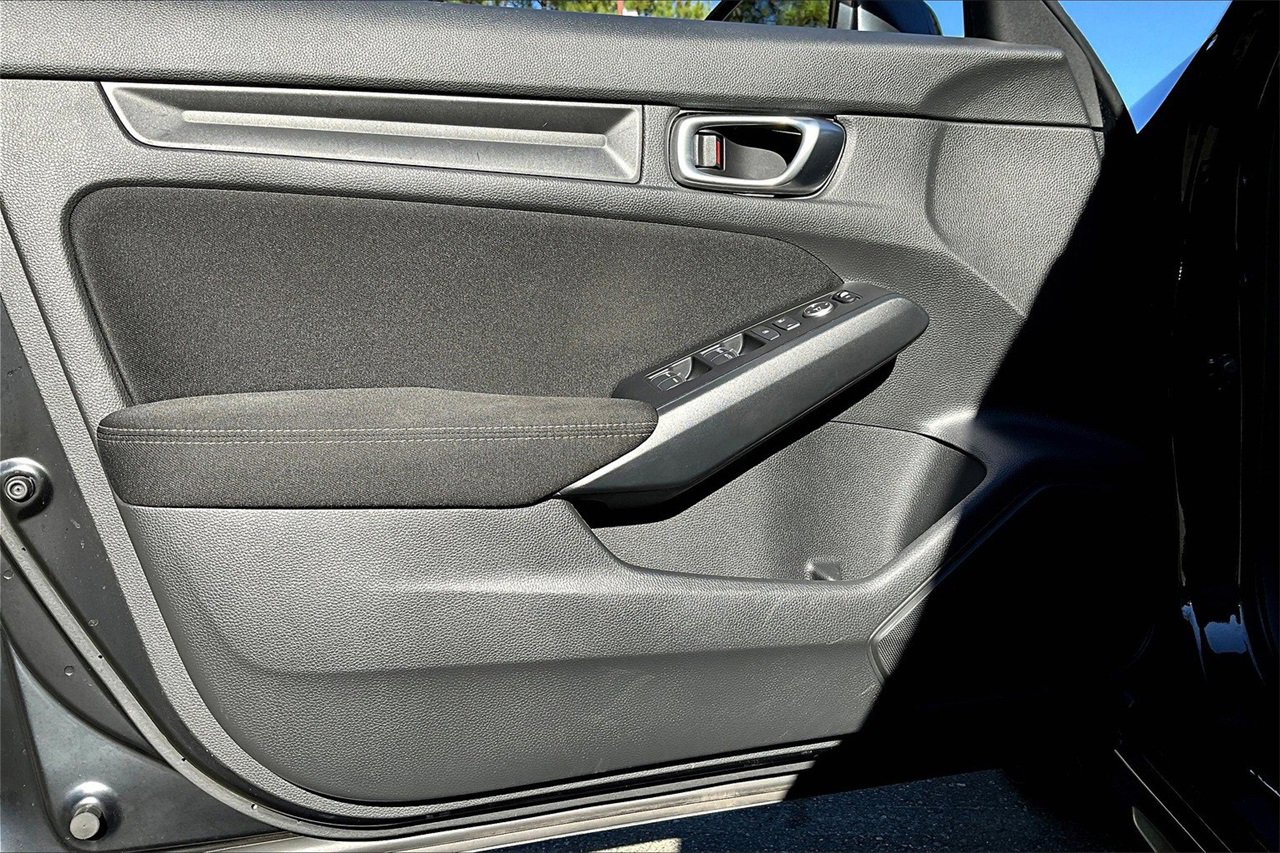 Used 2023 Honda Civic Sport image 23