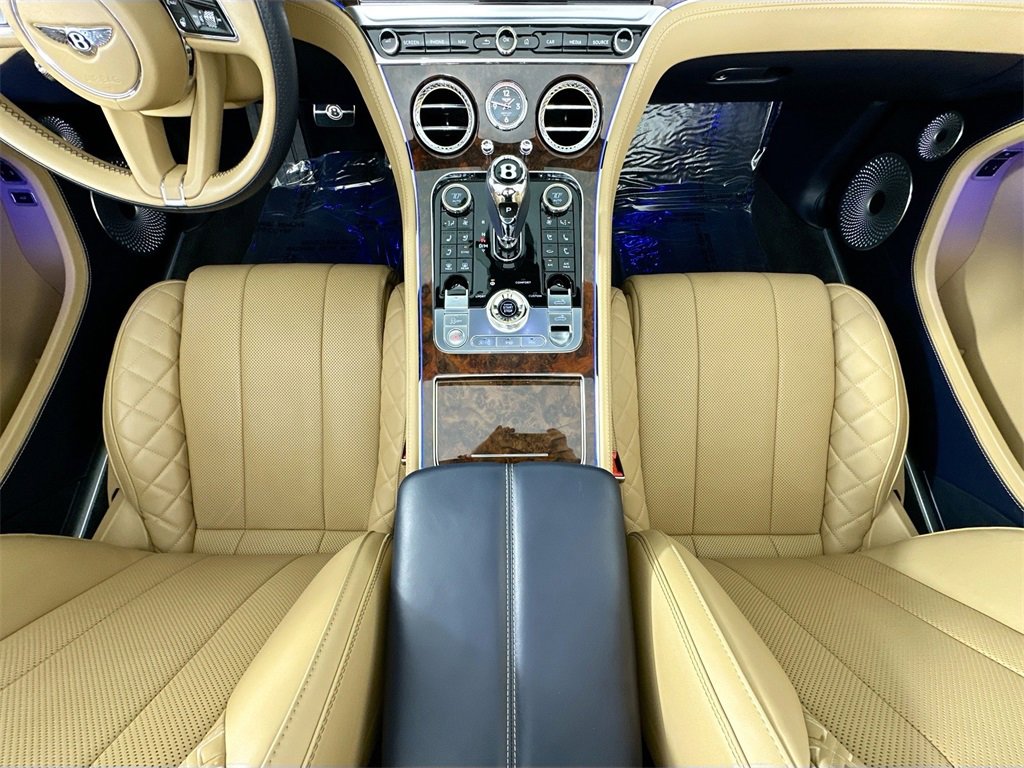 Used 2022 Bentley Continental GT image 25