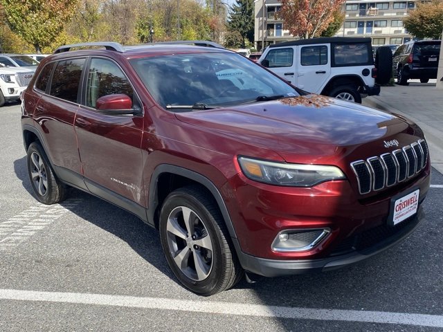 Used 2019 Jeep Cherokee Limited w/ Luxury Group image 2