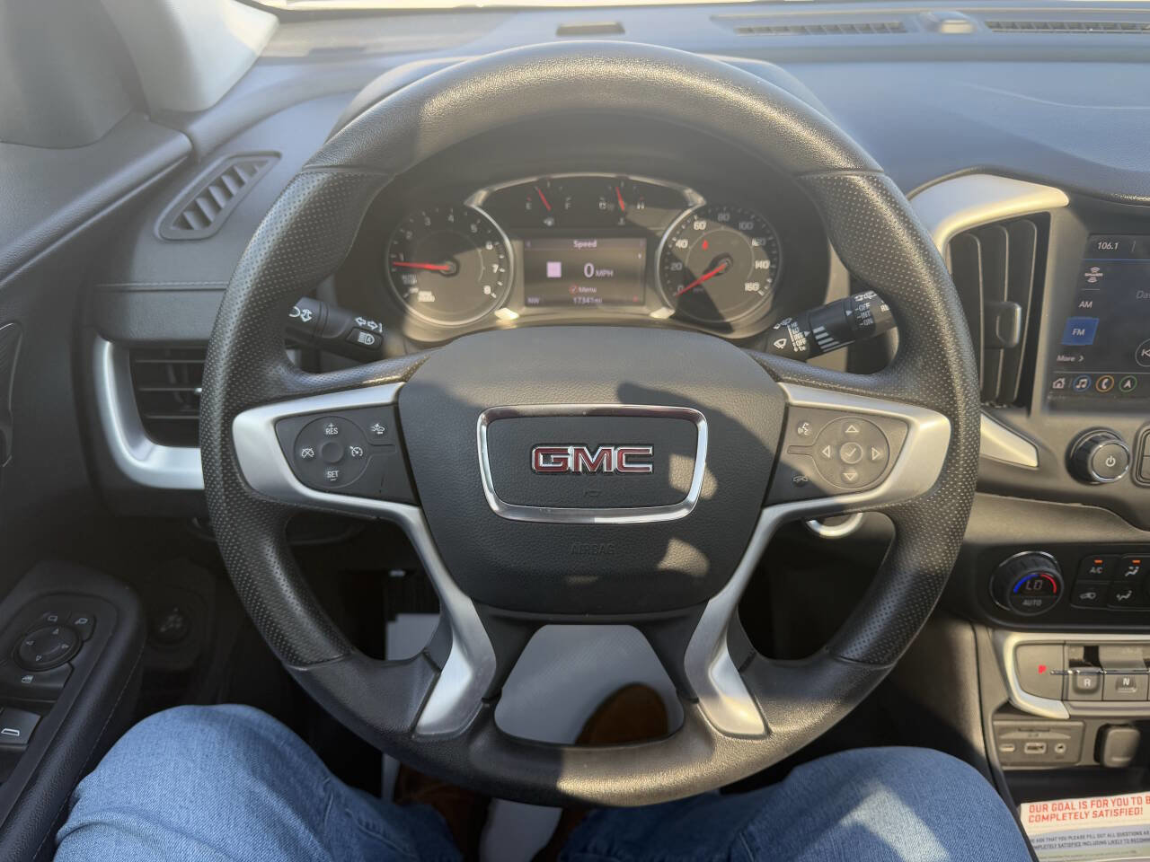 Used 2022 GMC Terrain SLE w/ Driver Convenience Package image 24