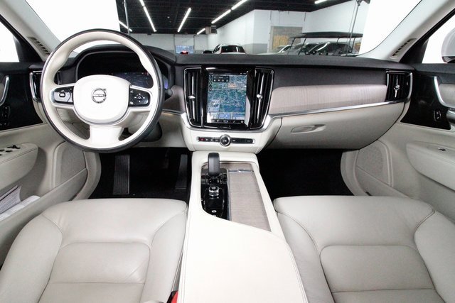 Certified 2023 Volvo S90 B6 Plus image 6