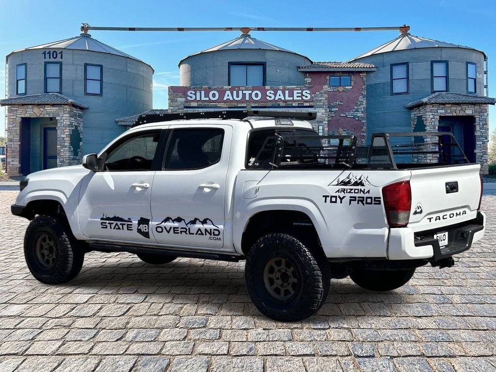 Used 2018 Toyota Tacoma SR w/ SR Convenience Package AWD/4WD image 3