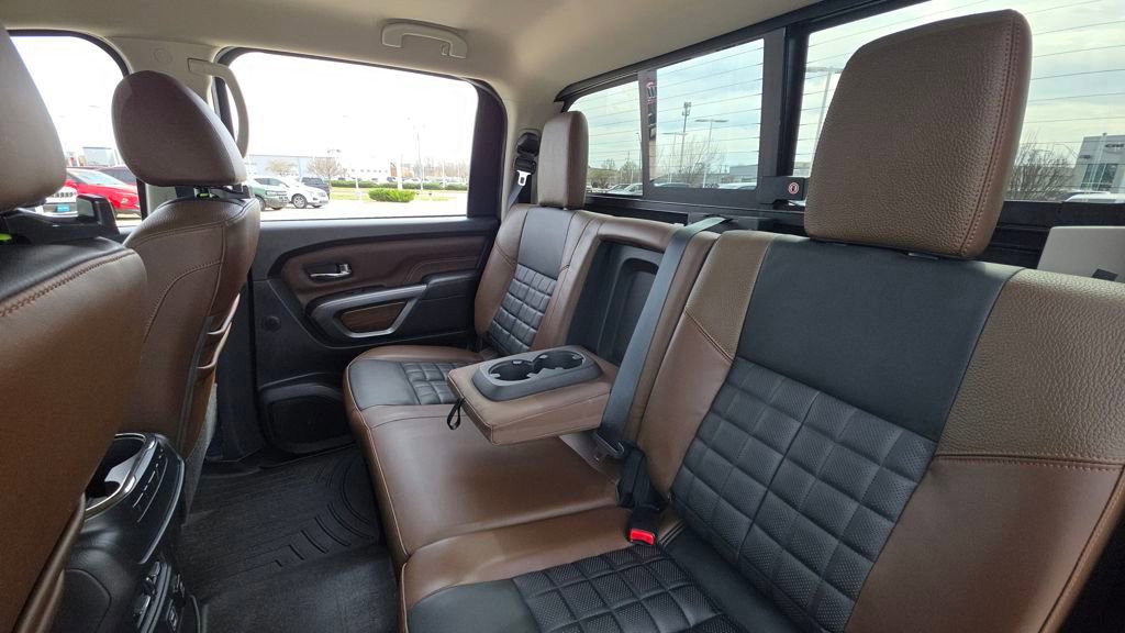 Used 2019 Nissan Titan Platinum Reserve image 19