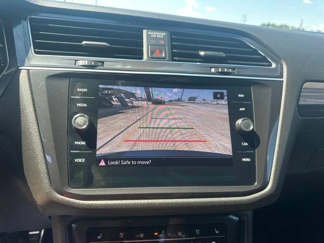 Used 2022 Volkswagen Tiguan SEL R-Line AWD/4WD image 23
