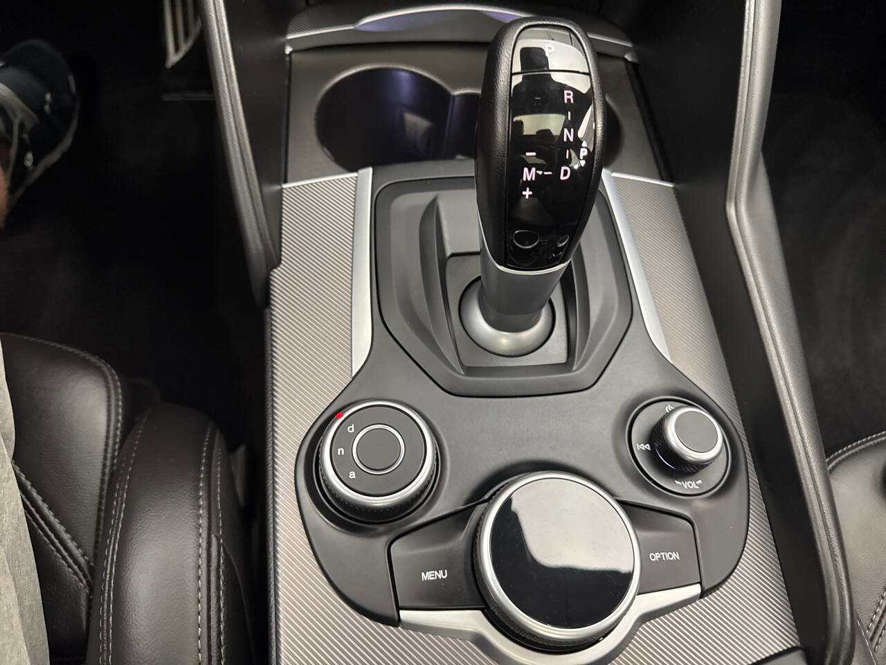 Used 2019 Alfa Romeo Giulia Ti Sport w/ Quick Order Package 22S Sport image 27