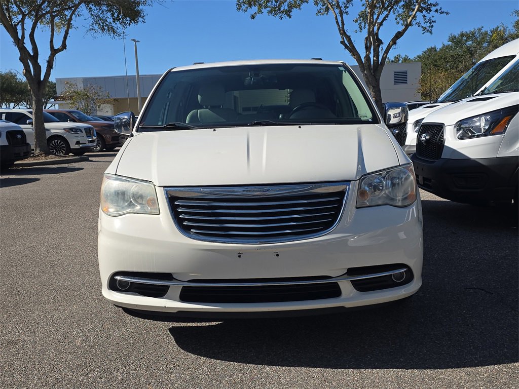 Used 2012 Chrysler Town & Country Touring-L w/ Premium Group image 2