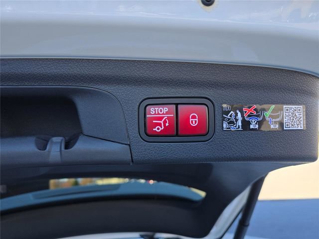 Certified 2026 Mercedes-Benz GLE 450 4MATIC image 6