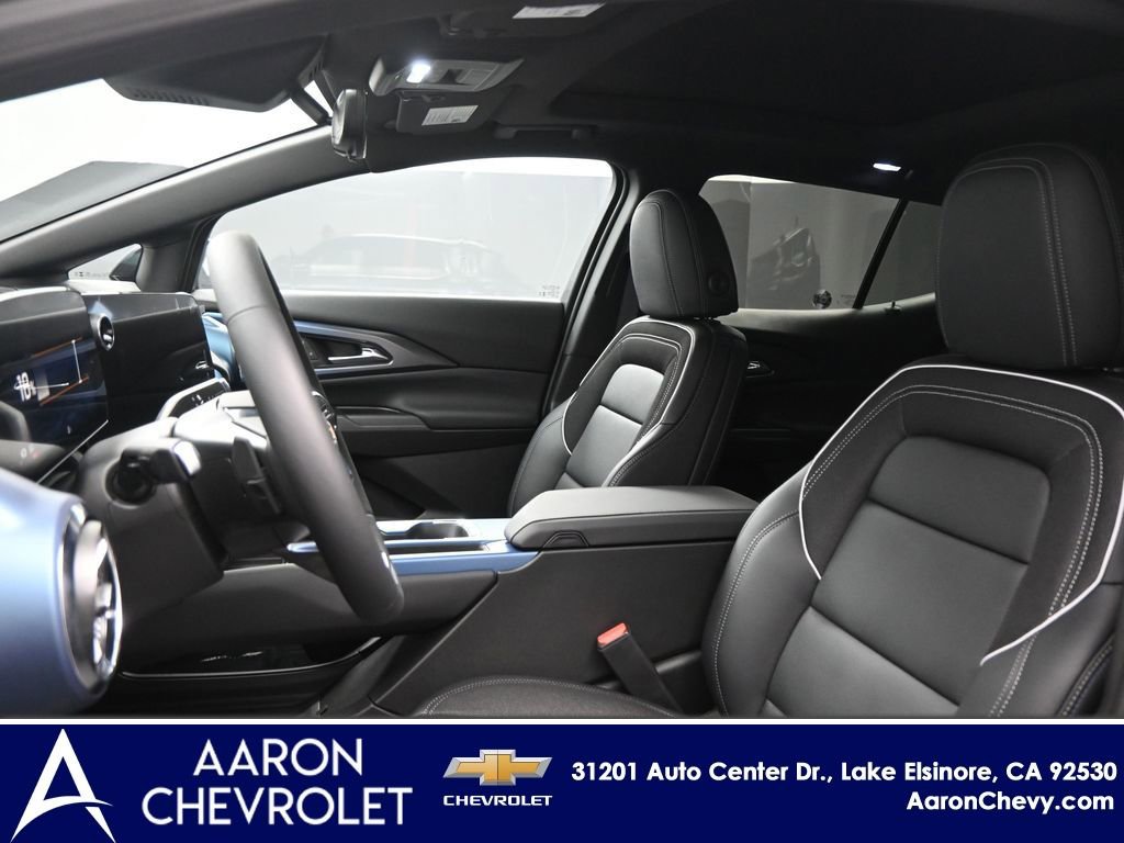 New 2025 Chevrolet Equinox EV LT w/ Convenience Package II AWD/4WD image 16