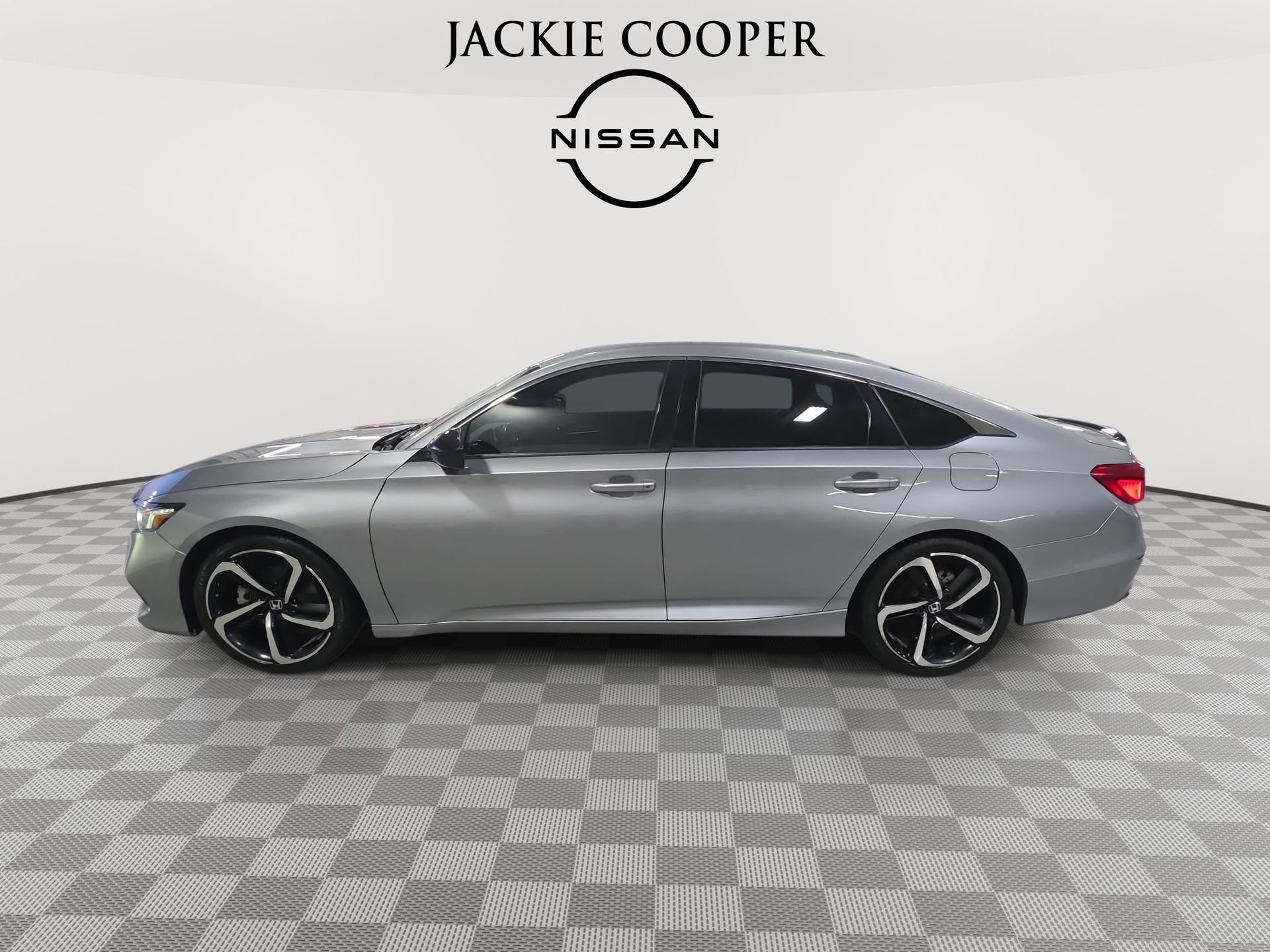 Used 2022 Honda Accord Sport image 8