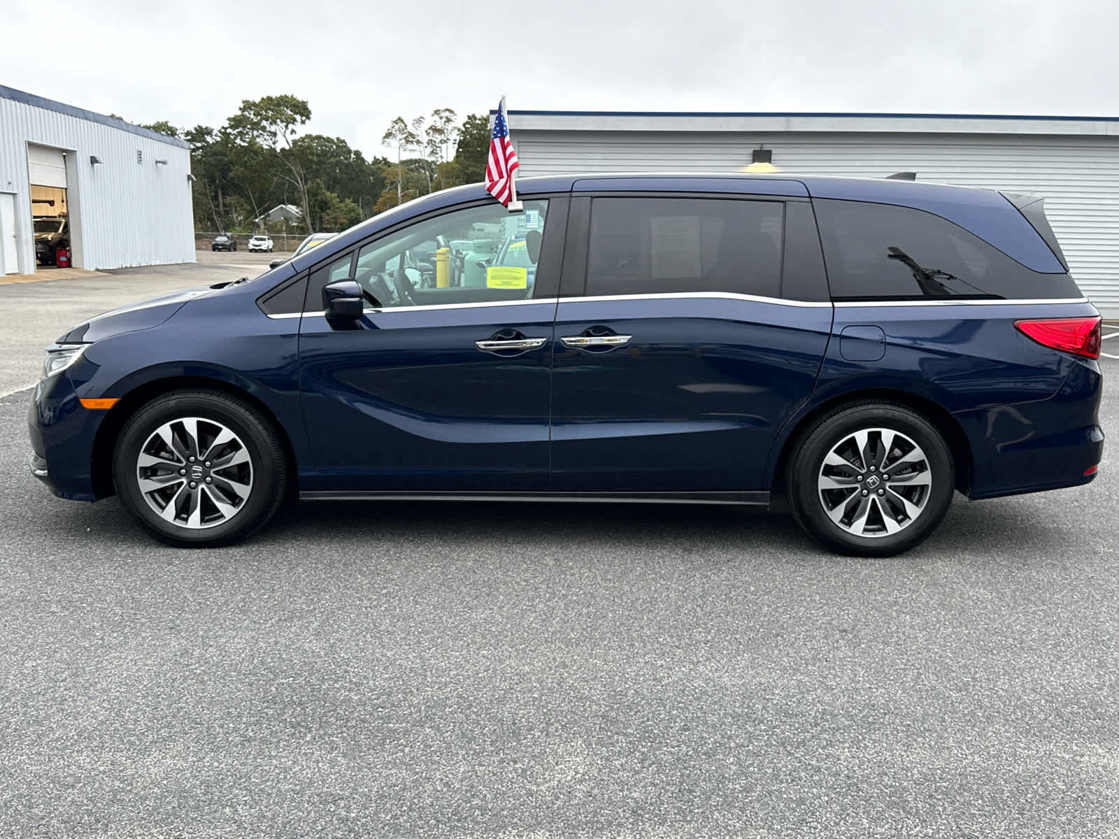 Used 2024 Honda Odyssey EX-L image 4