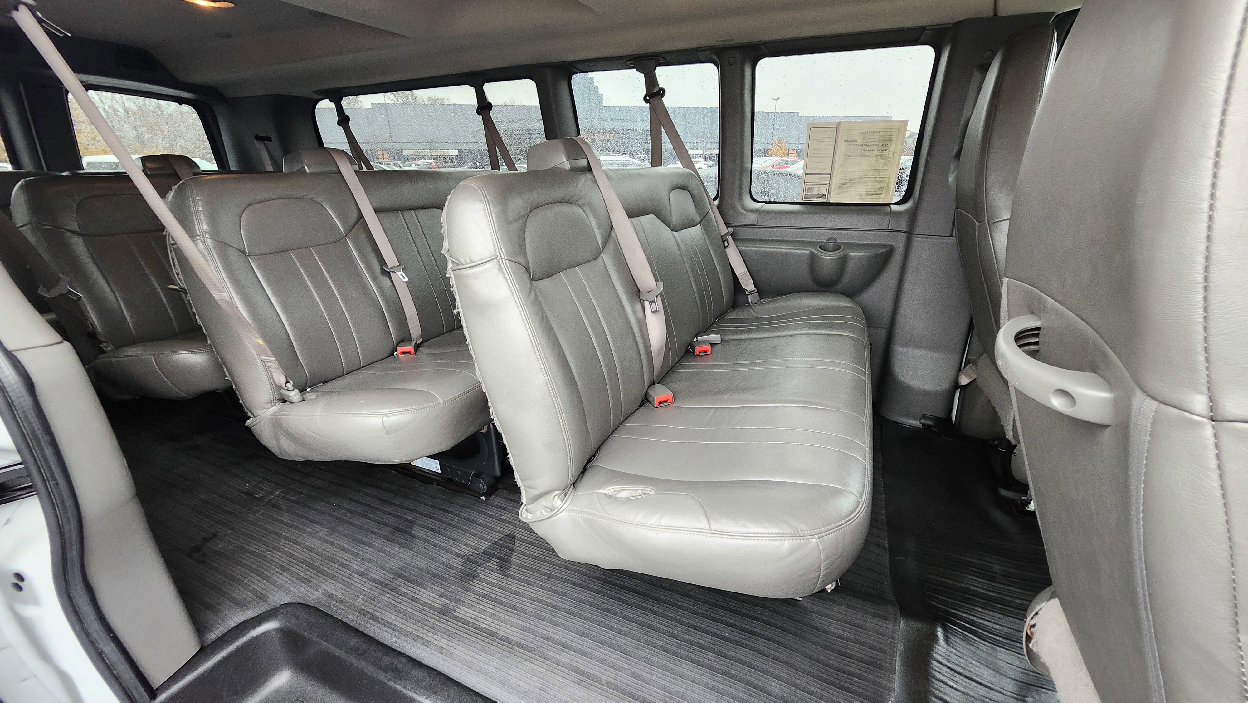 Used 2022 Chevrolet Express 3500 LS image 18