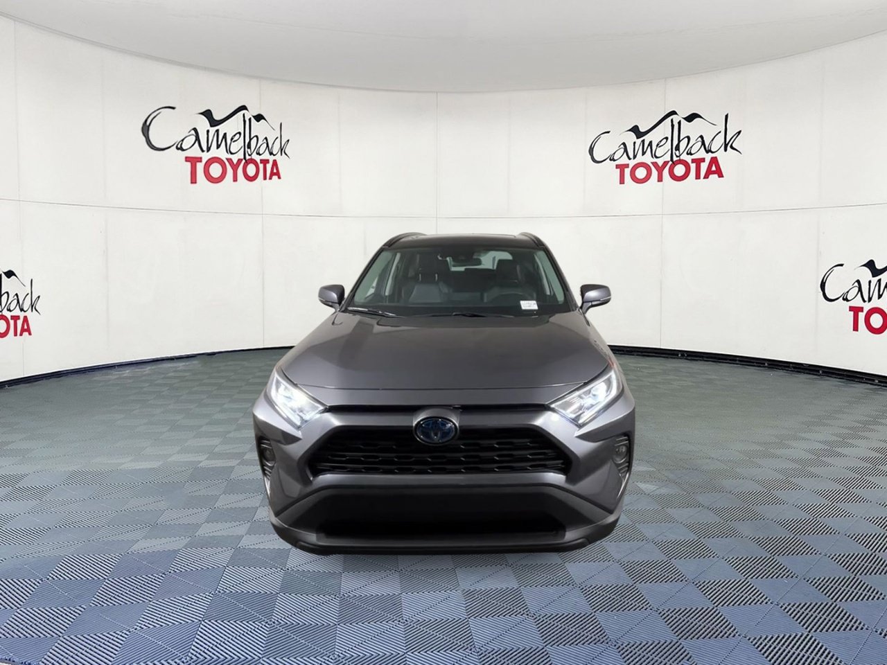 Used 2021 Toyota RAV4 XLE Premium AWD/4WD image 5