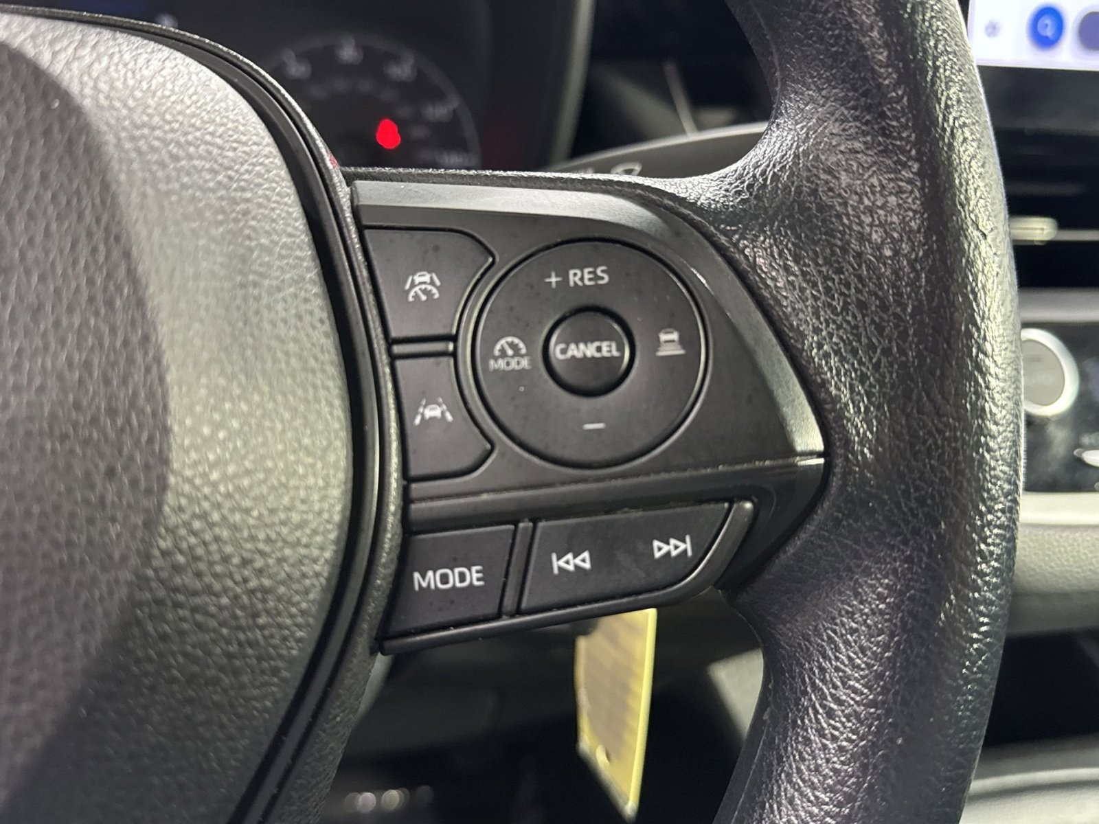 Used 2023 Toyota Corolla LE image 36