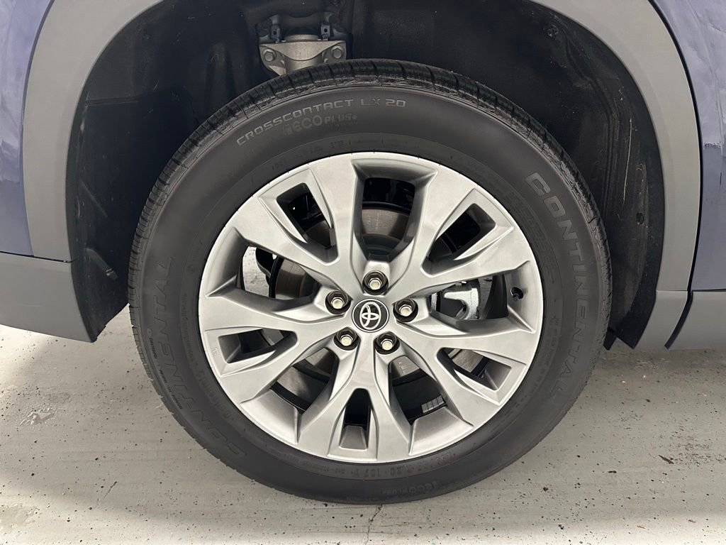 Used 2025 Toyota Grand Highlander AWD image 65