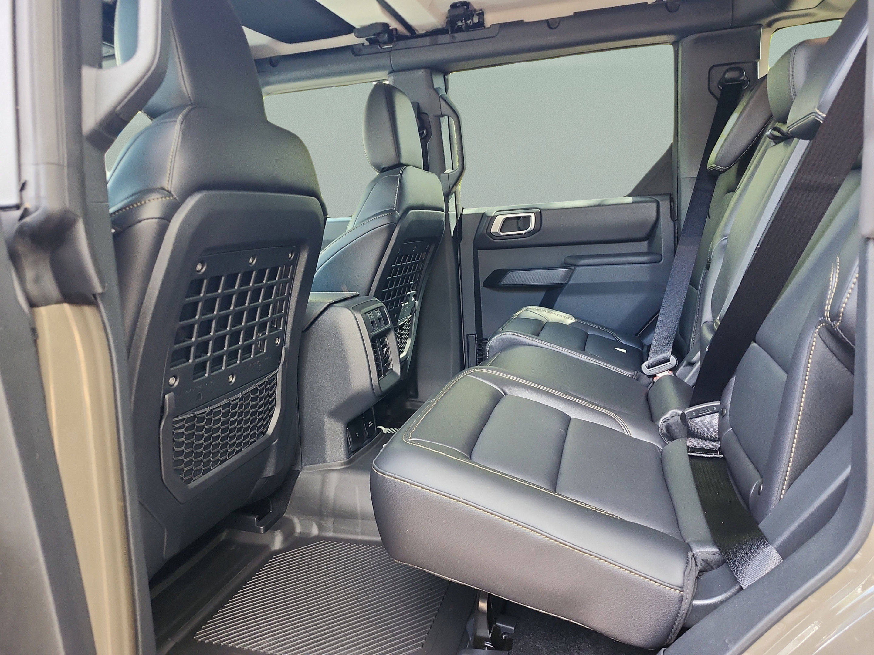 New 2026 Ford Bronco Badlands AWD/4WD image 14