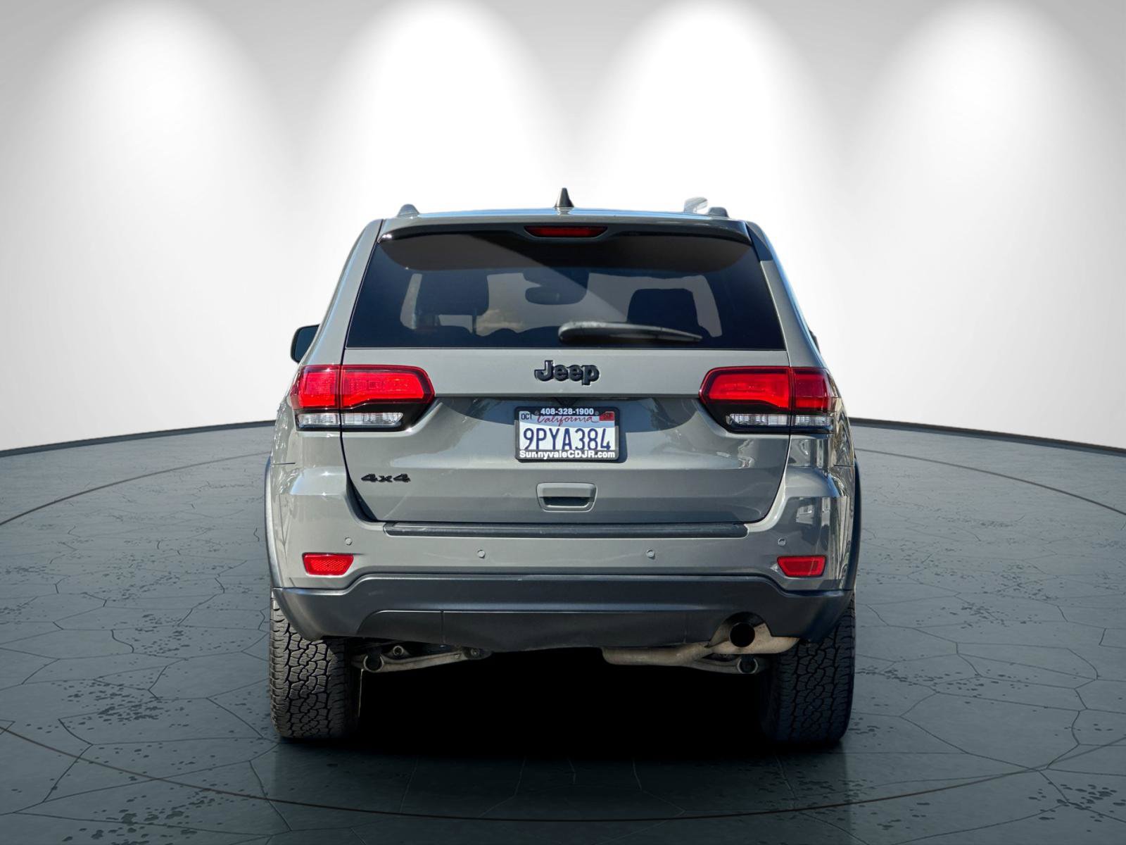 Used 2021 Jeep Grand Cherokee Freedom Edition AWD/4WD image 5