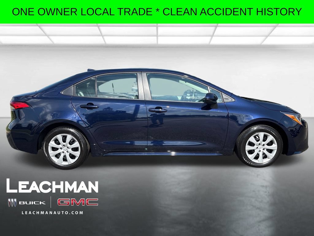 Used 2025 Toyota Corolla LE FWD image 2