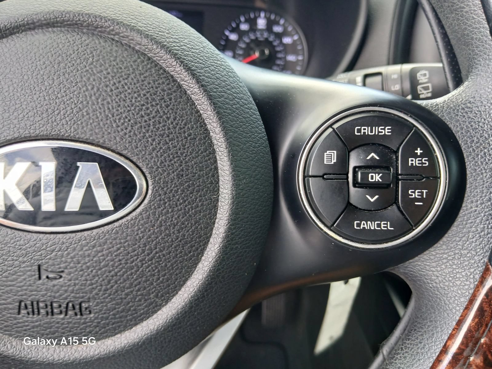 Used 2020 Kia Soul LX FWD image 27