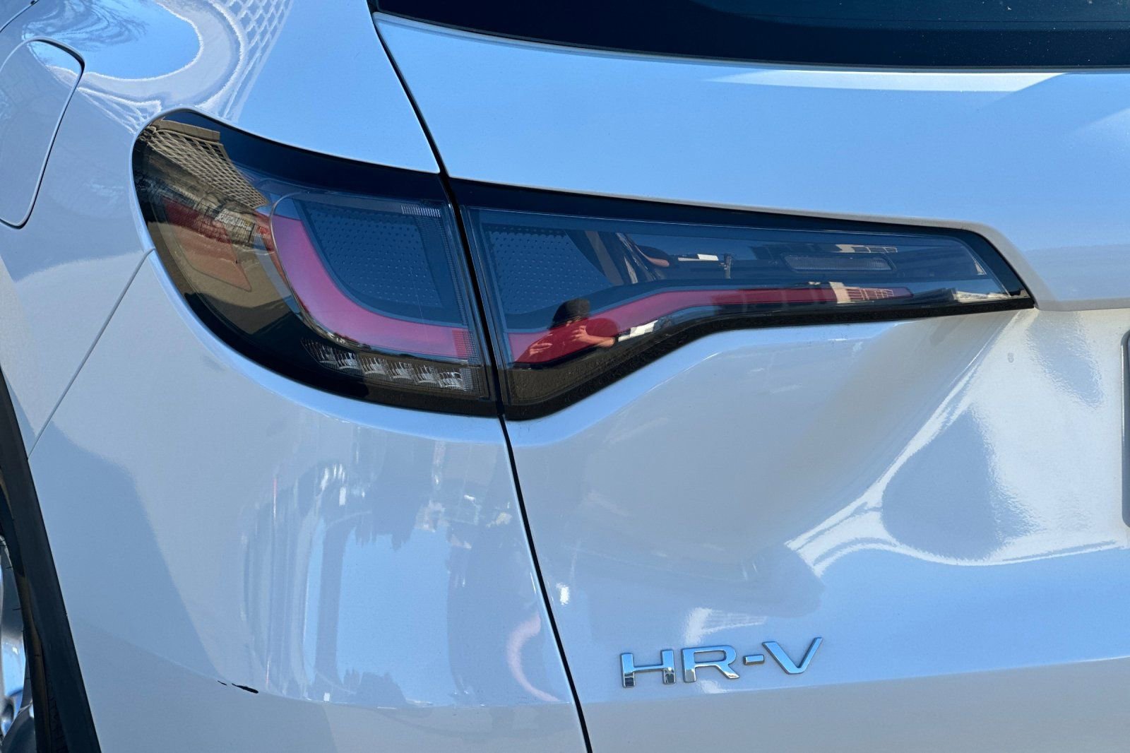 Used 2023 Honda HR-V LX image 29