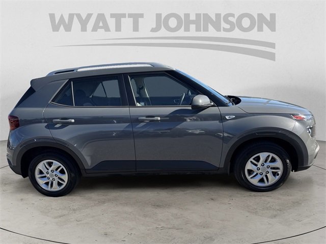 Used 2020 Hyundai Venue SEL image 6