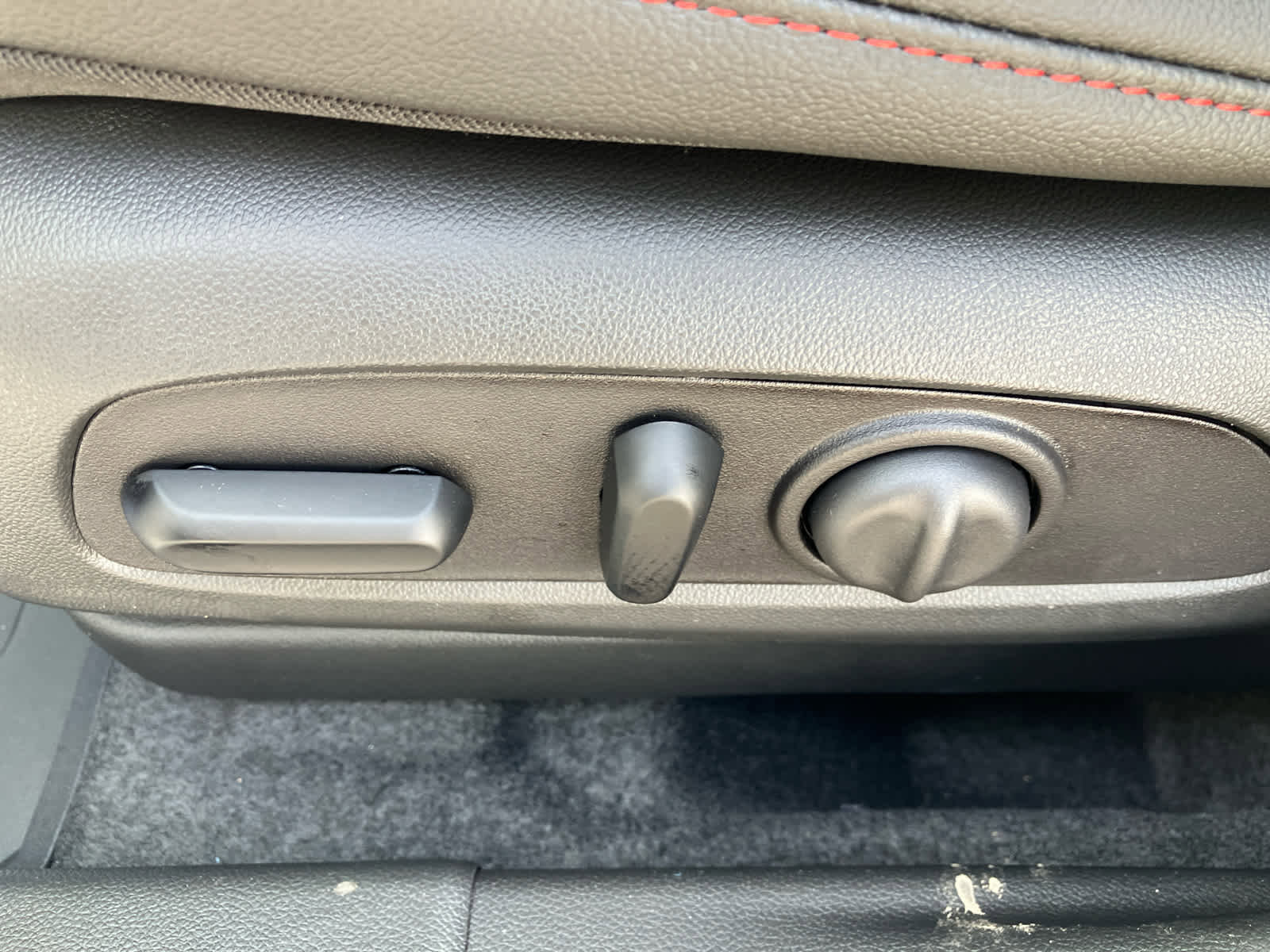 New 2026 Chevrolet Trax RS w/ Driver Confidence Package image 11