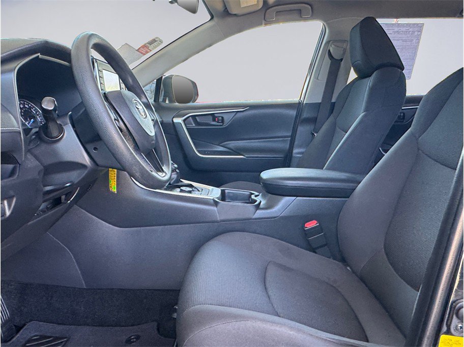 Used 2019 Toyota RAV4 LE w/ Carpet Mat Package AWD/4WD image 9