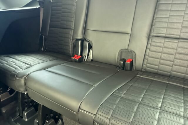 New 2026 Cadillac Escalade Platinum Sport AWD/4WD image 15