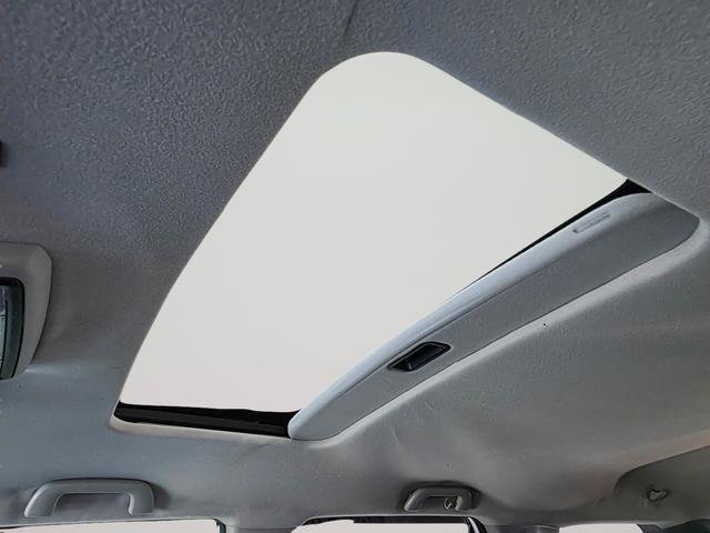 Used 2015 Toyota 4Runner SR5 AWD/4WD image 23