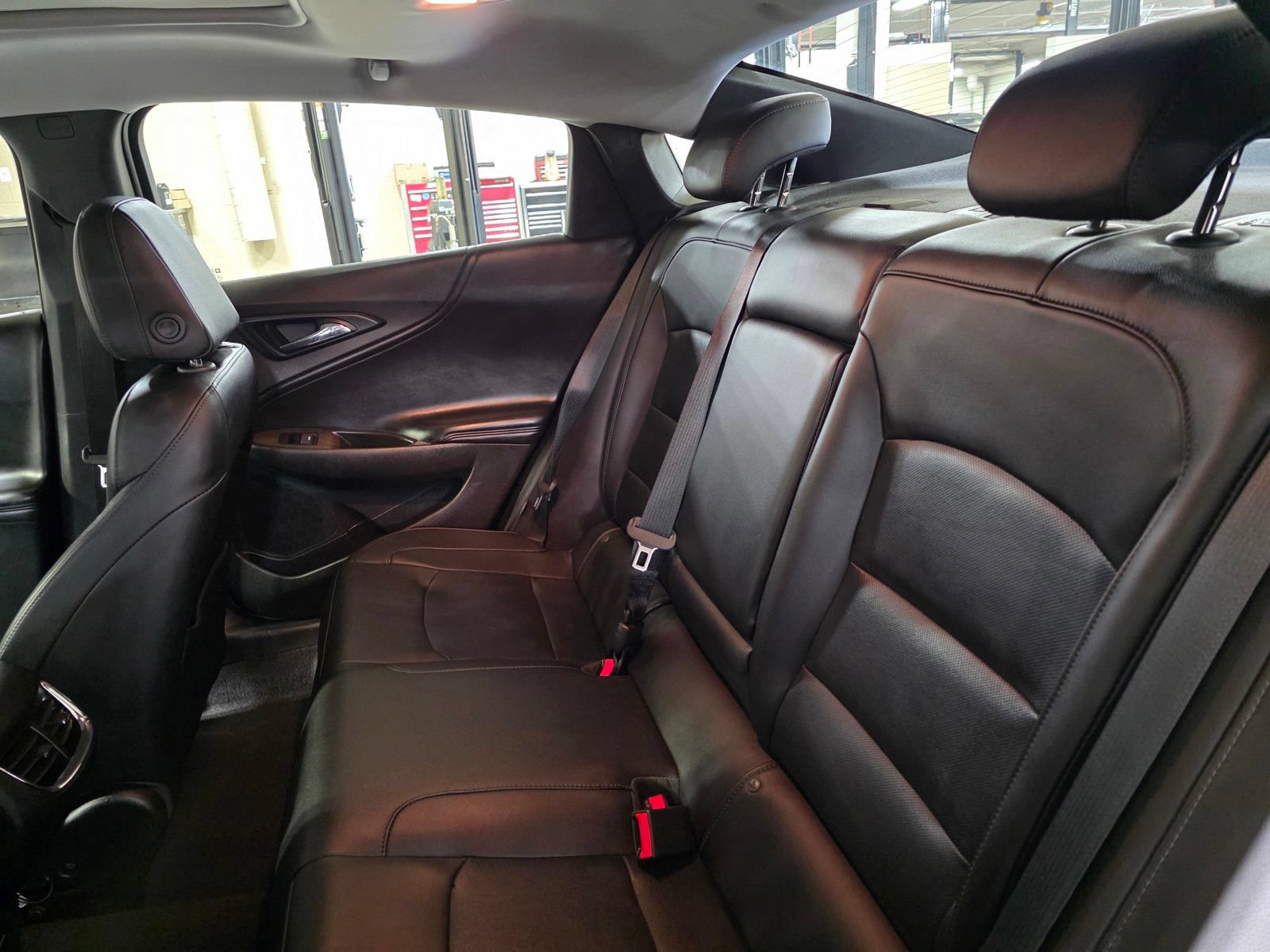 Used 2017 Chevrolet Malibu Premier w/ Premier Sun and Wheel Package FWD image 14